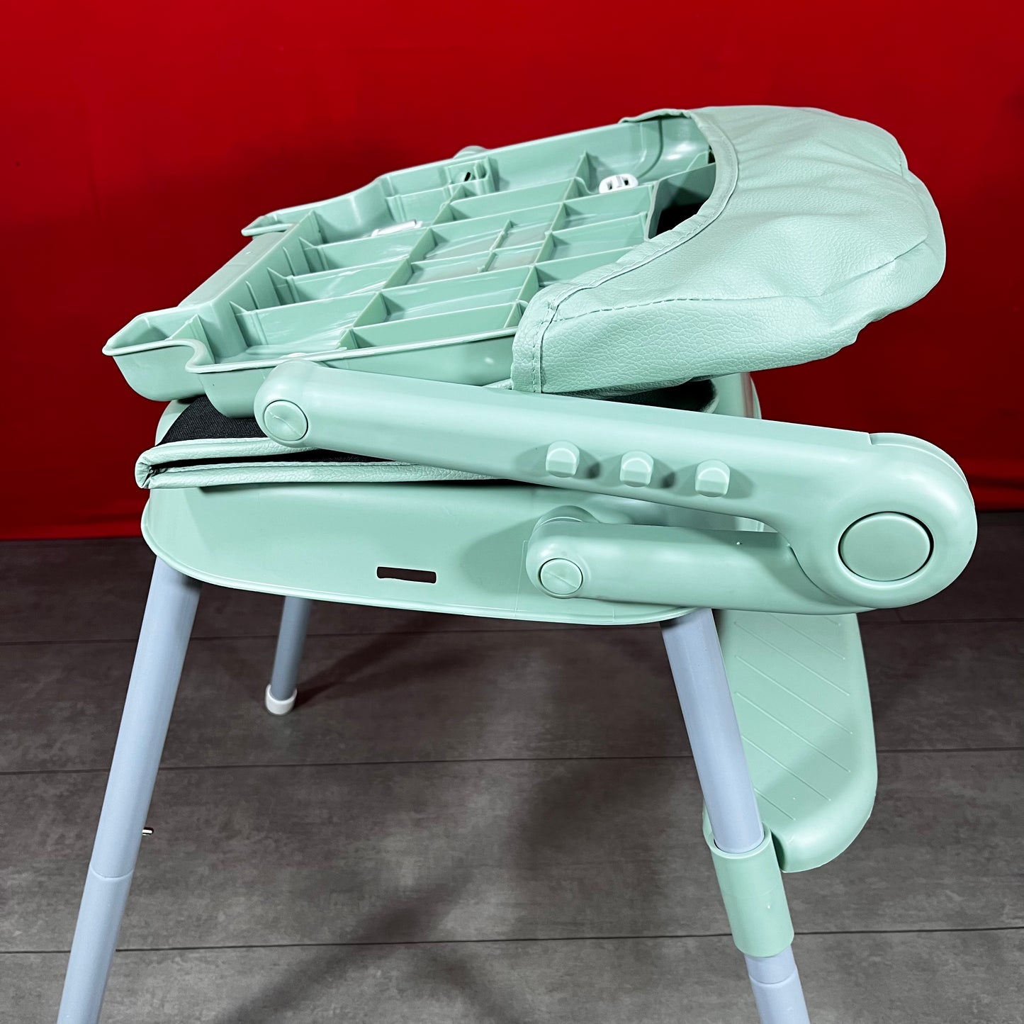 Chaise haute à manger pour bébé