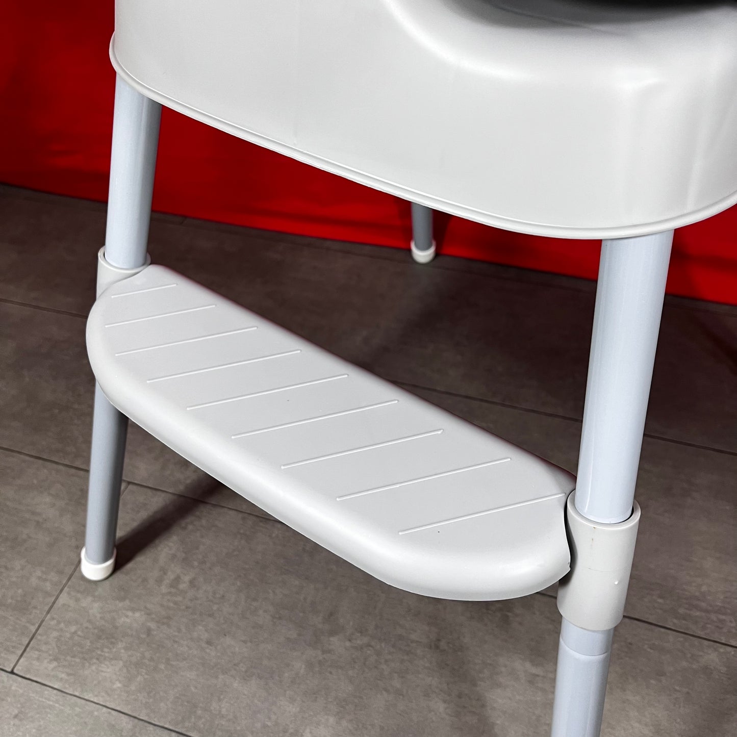 Chaise haute à manger pour bébé