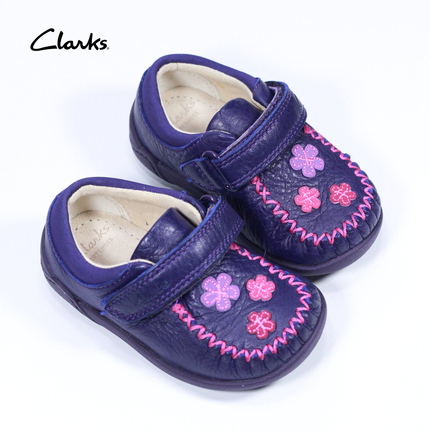 Clarks – Chaussures originales bébé fille en cuir – Fermeture scratch