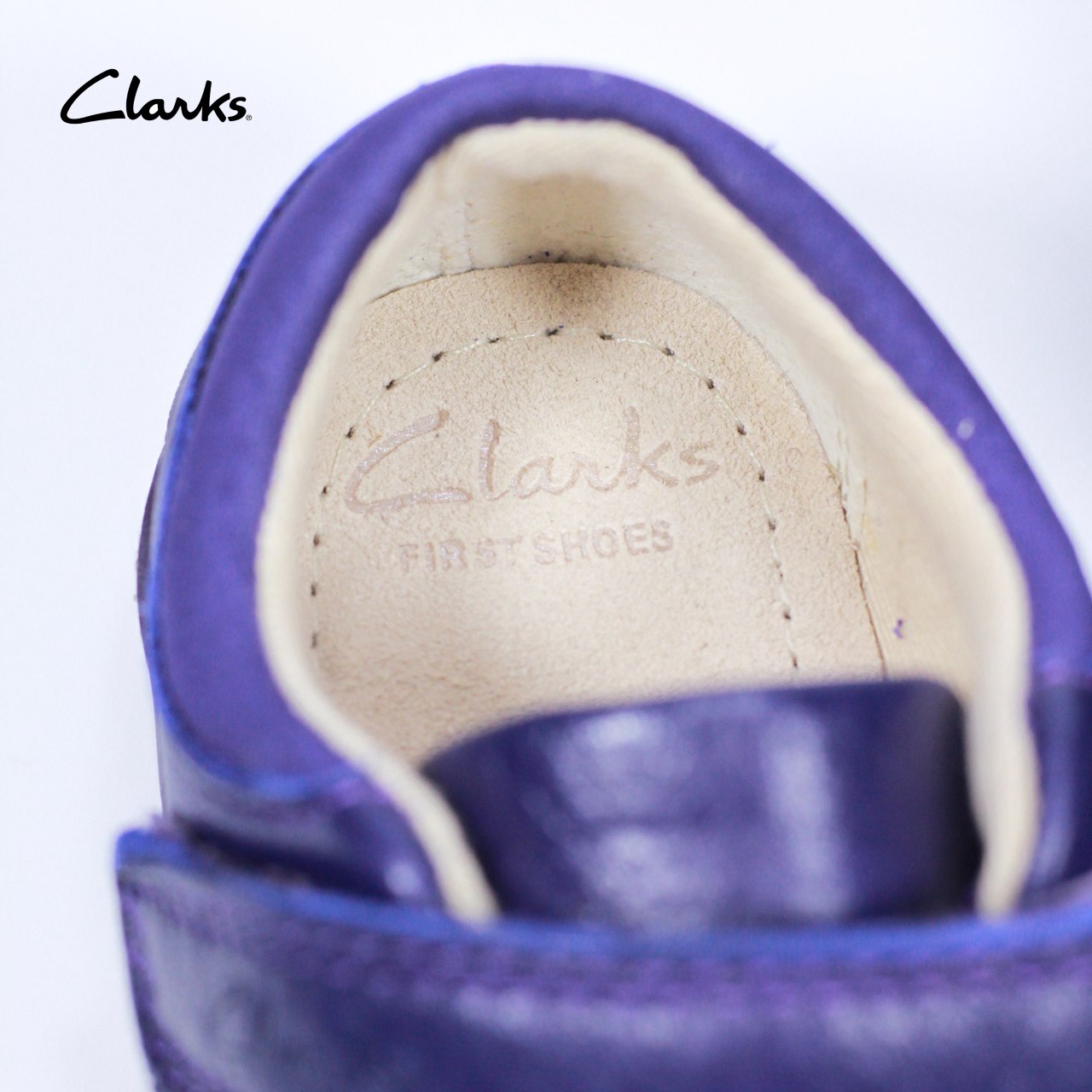 Clarks – Chaussures originales bébé fille en cuir – Fermeture scratch