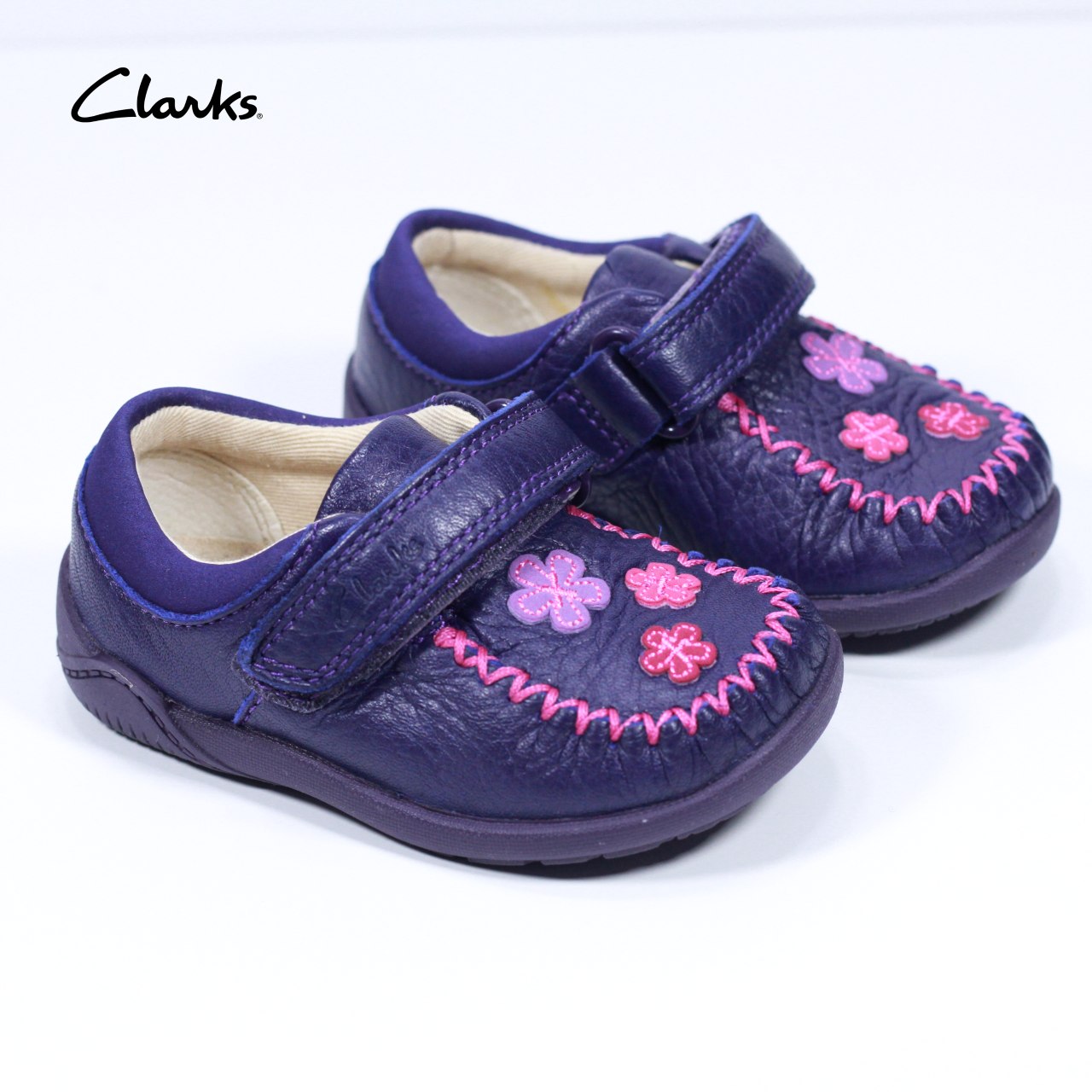 Clarks – Chaussures originales bébé fille en cuir – Fermeture scratch