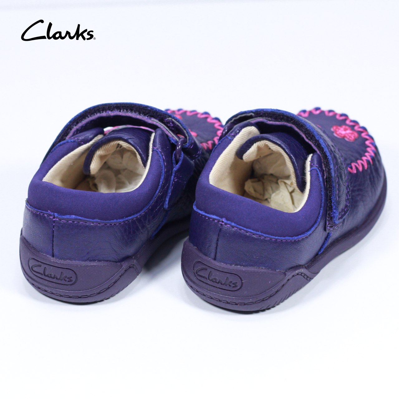 Clarks – Chaussures originales bébé fille en cuir – Fermeture scratch