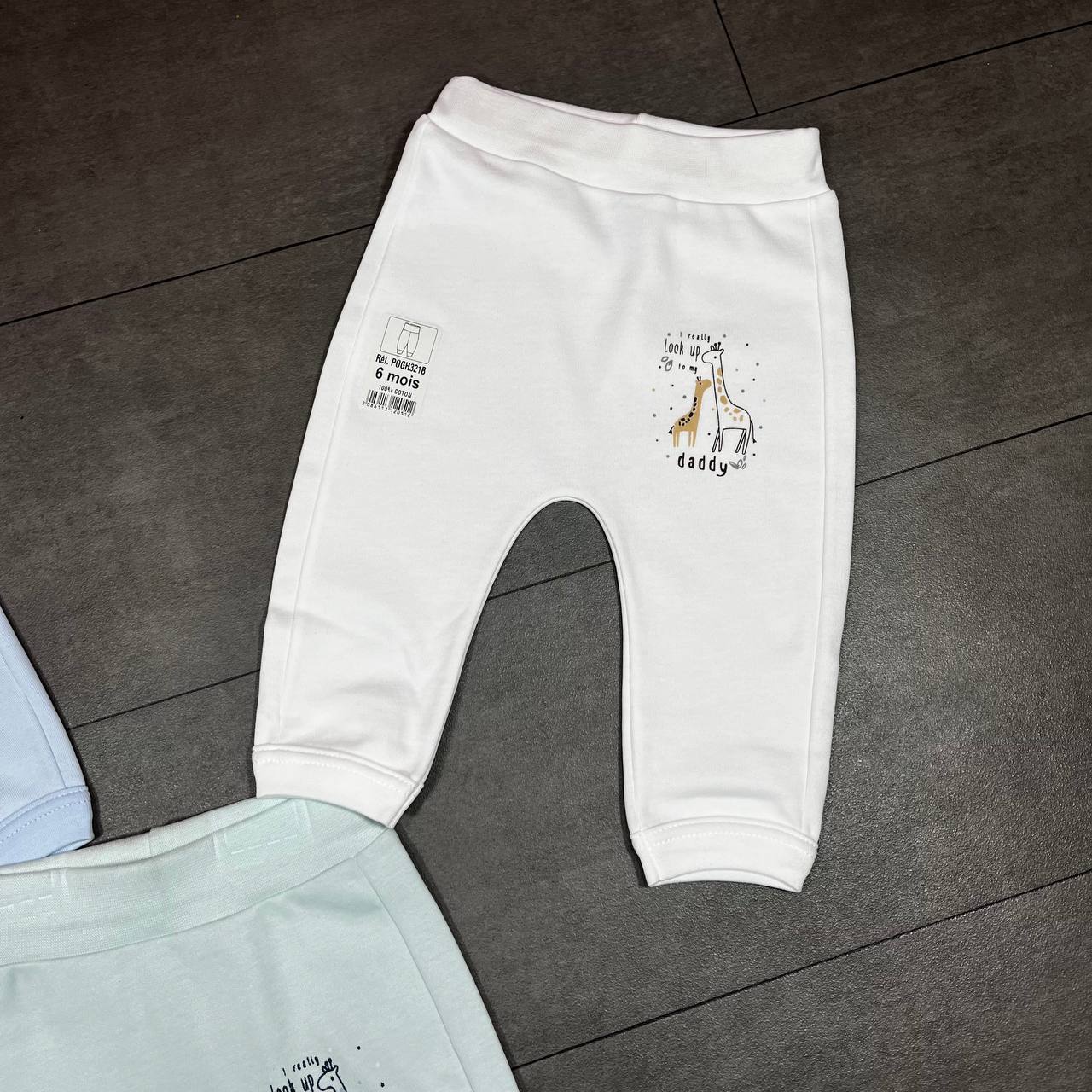 Pantalon bébé en coton doux