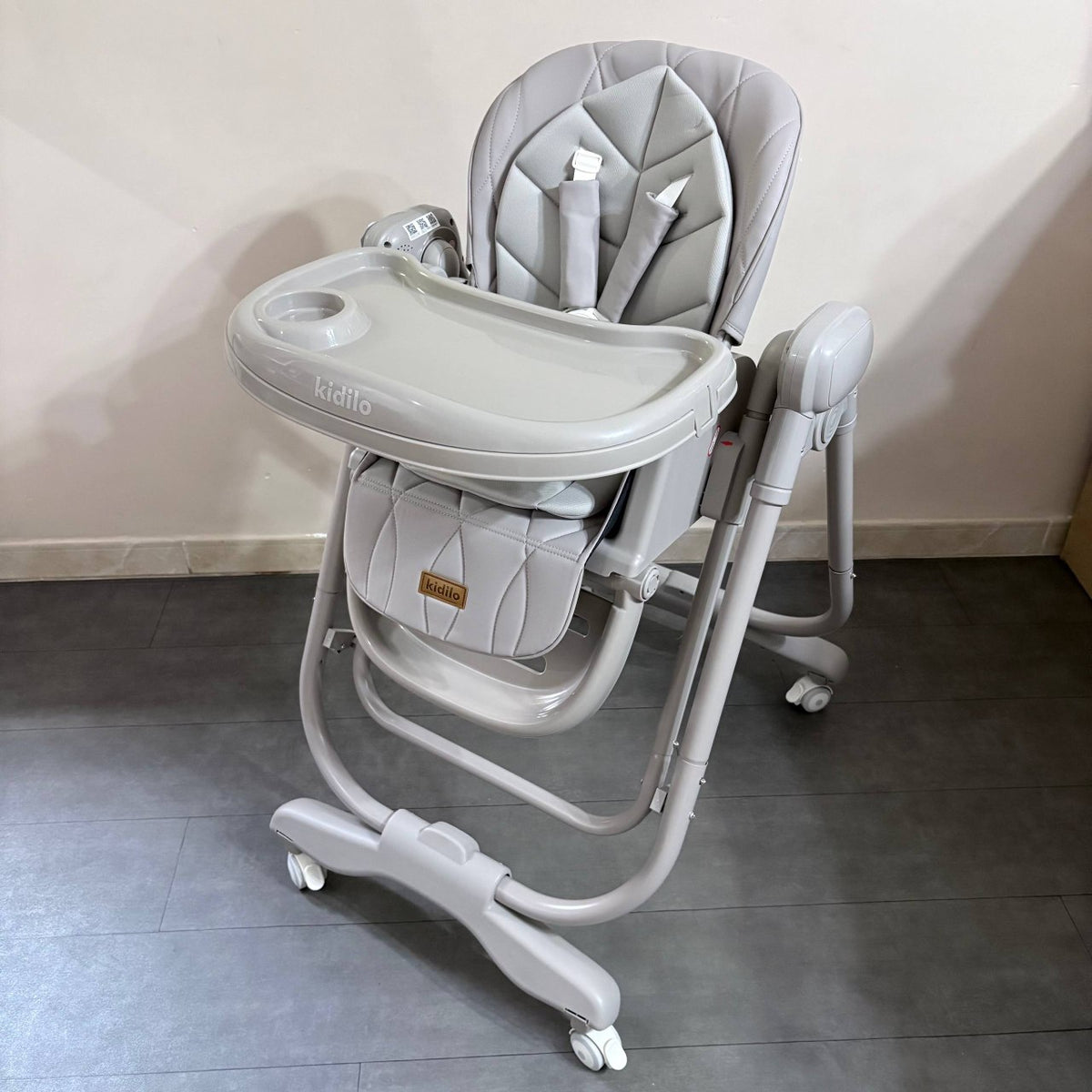 Kidilo – Chaise haute 2en1 avec fonction balançoire électrique et télécommande – Modèle KD002