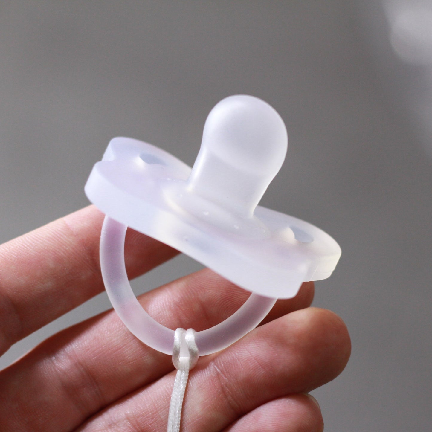ALGO – Set de biberons en plastique anti-colique et sucette en silicone avec attache