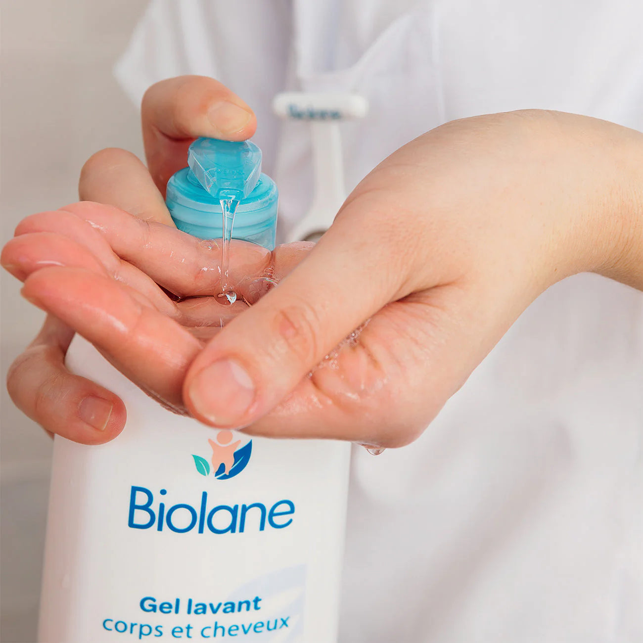 Biolane - Gel lavant corps & cheveux 2 en 1