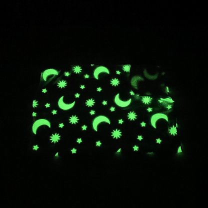 Couverture 110×80 cm – Naf Naf – S’illumine la nuit – تضيء في الليل