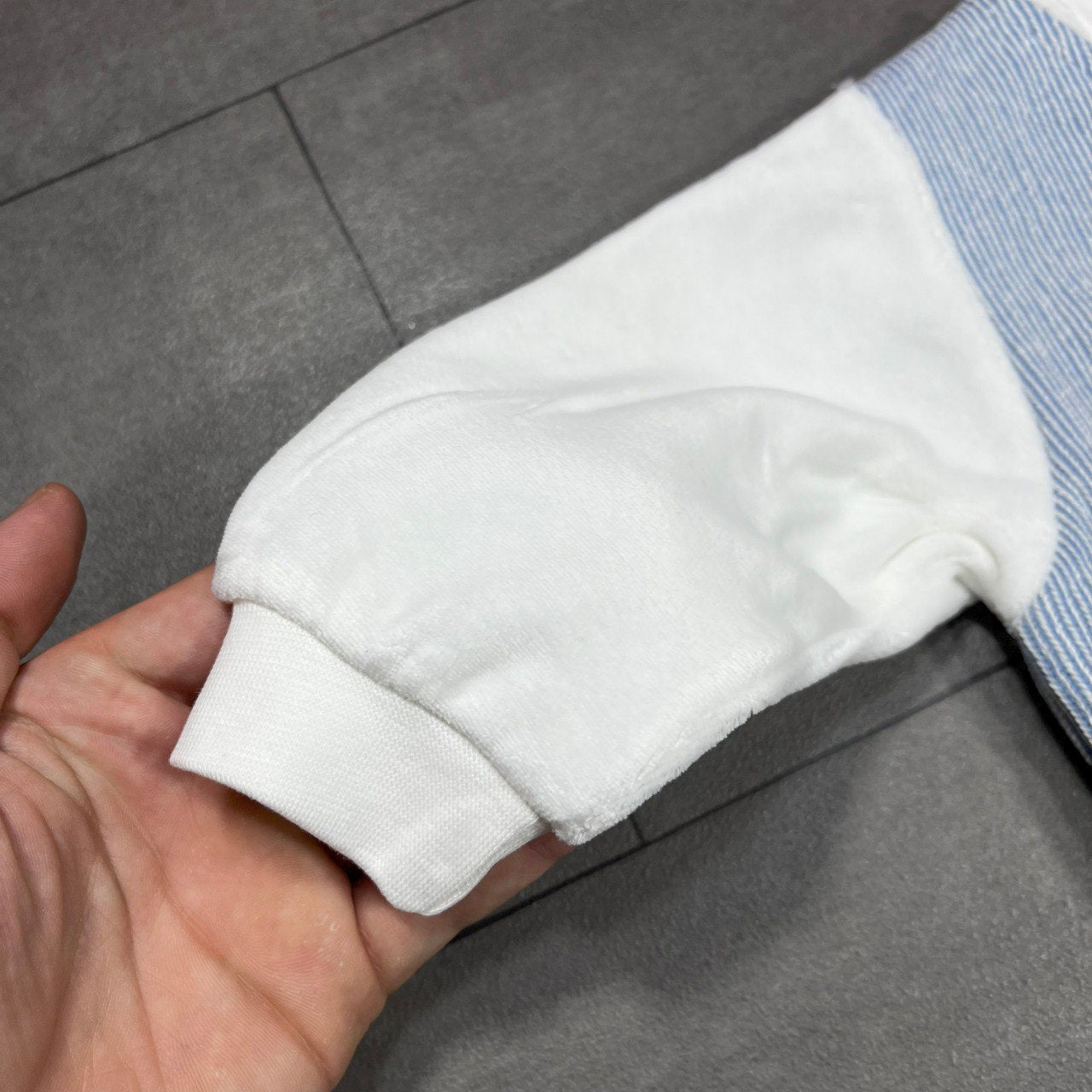 Grenouillère bébé en velours