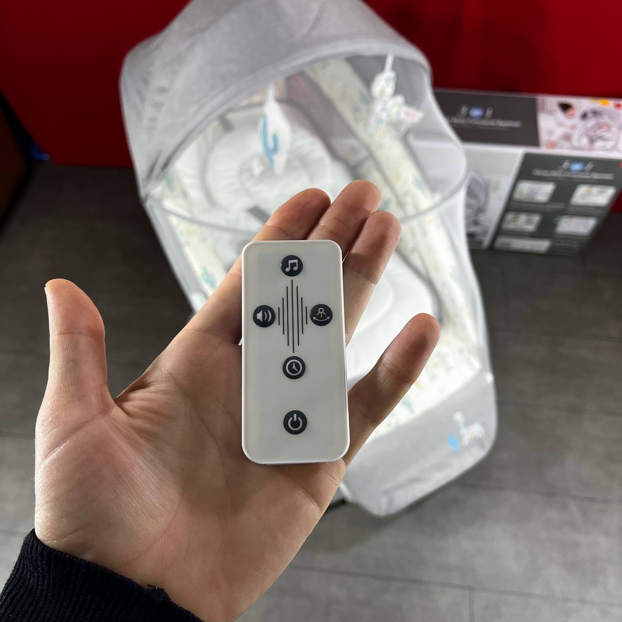 mastela - Balancelle électrique pour bébé avec Bluetooth