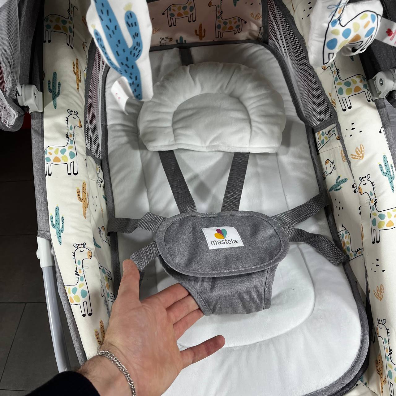 mastela - Balancelle électrique pour bébé avec Bluetooth